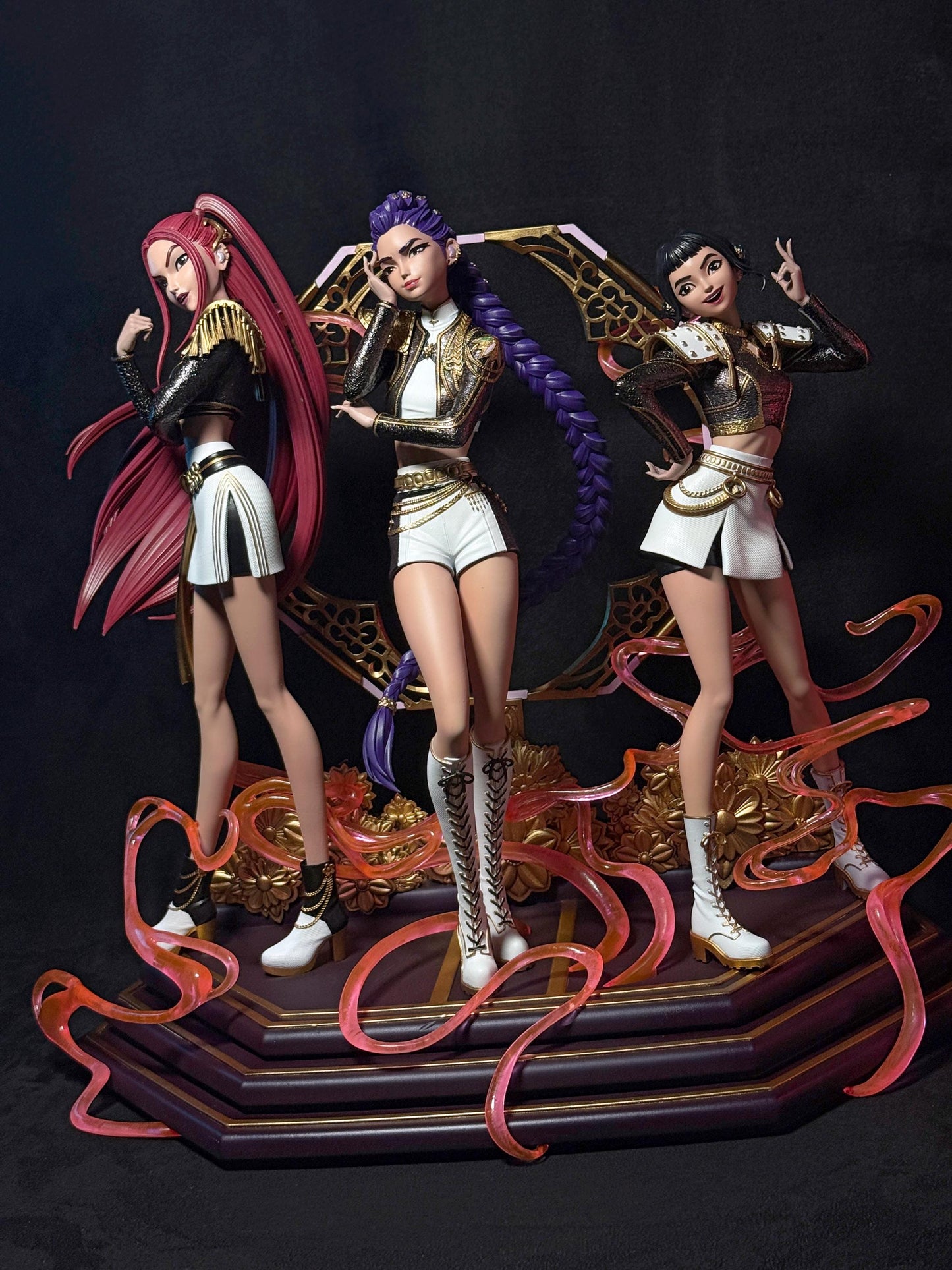 Golden Rapper — Painted & DIY | Resin 3D | FAN ART | Garage Kit