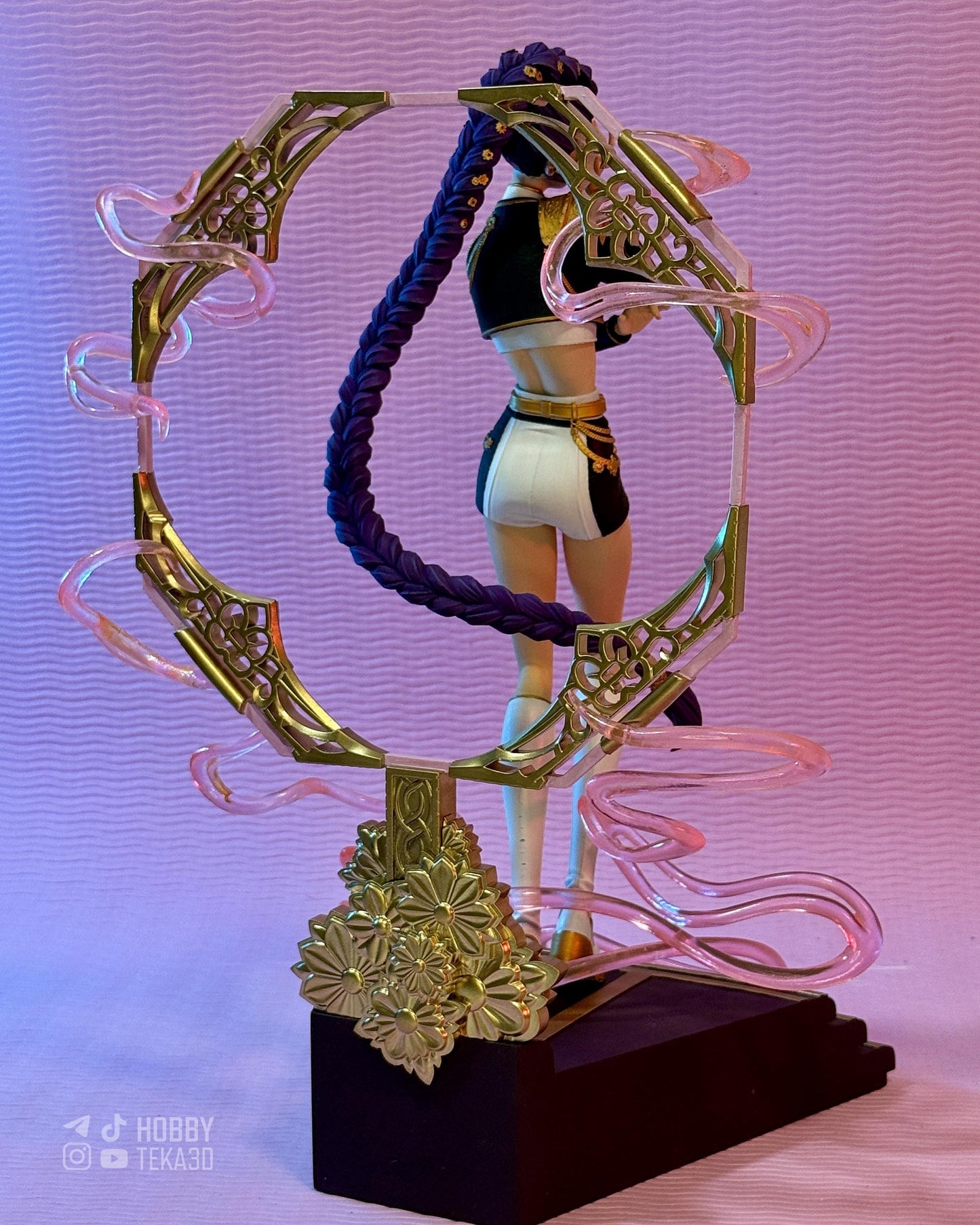 Golden Vocalist — Painted & DIY | Resin 3D | FAN ART | Garage Kit