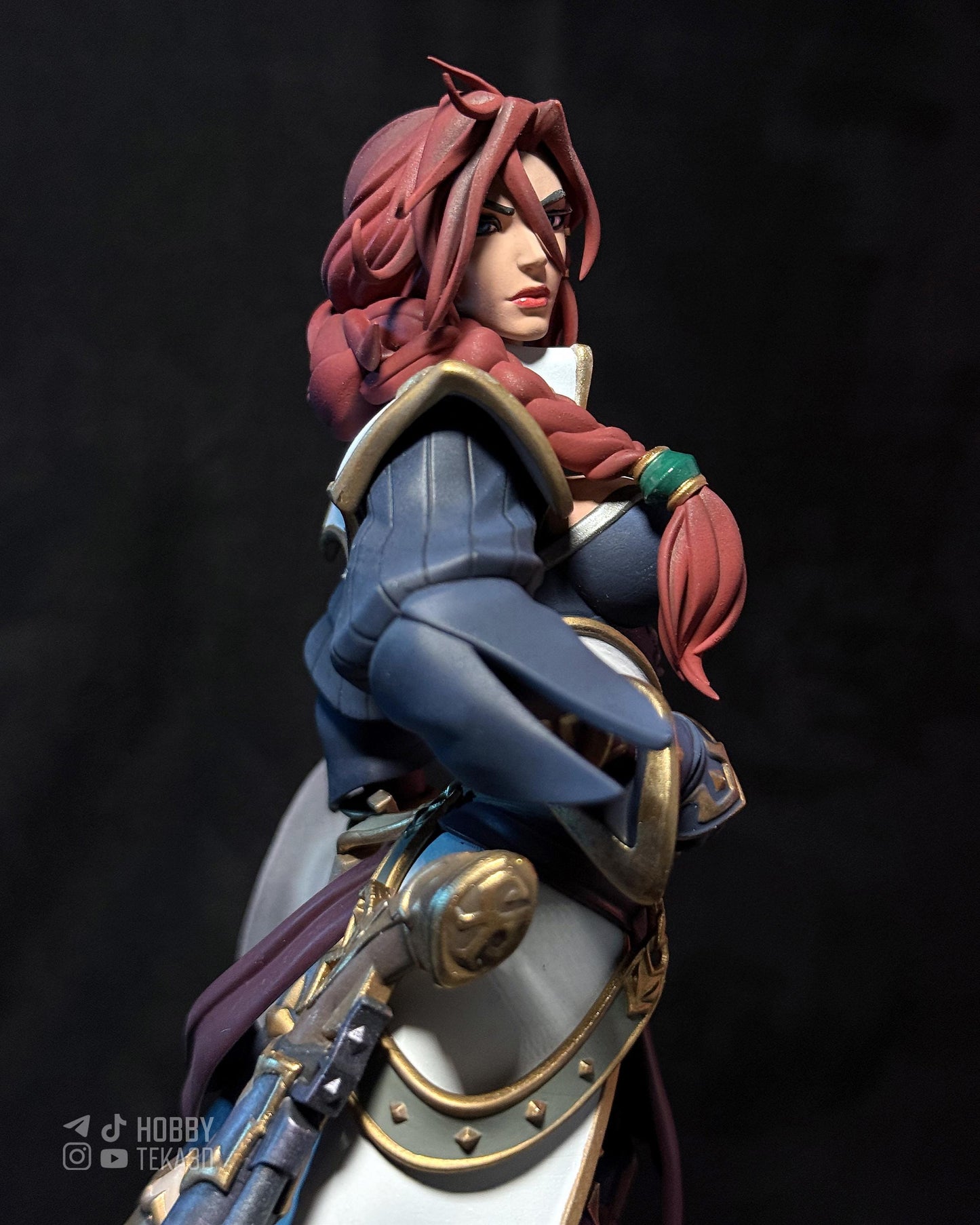 Gaming Action Figurine – Handpainted Resin Figure or DIY Model Kit, inspired by League of Legends Miss Fortune