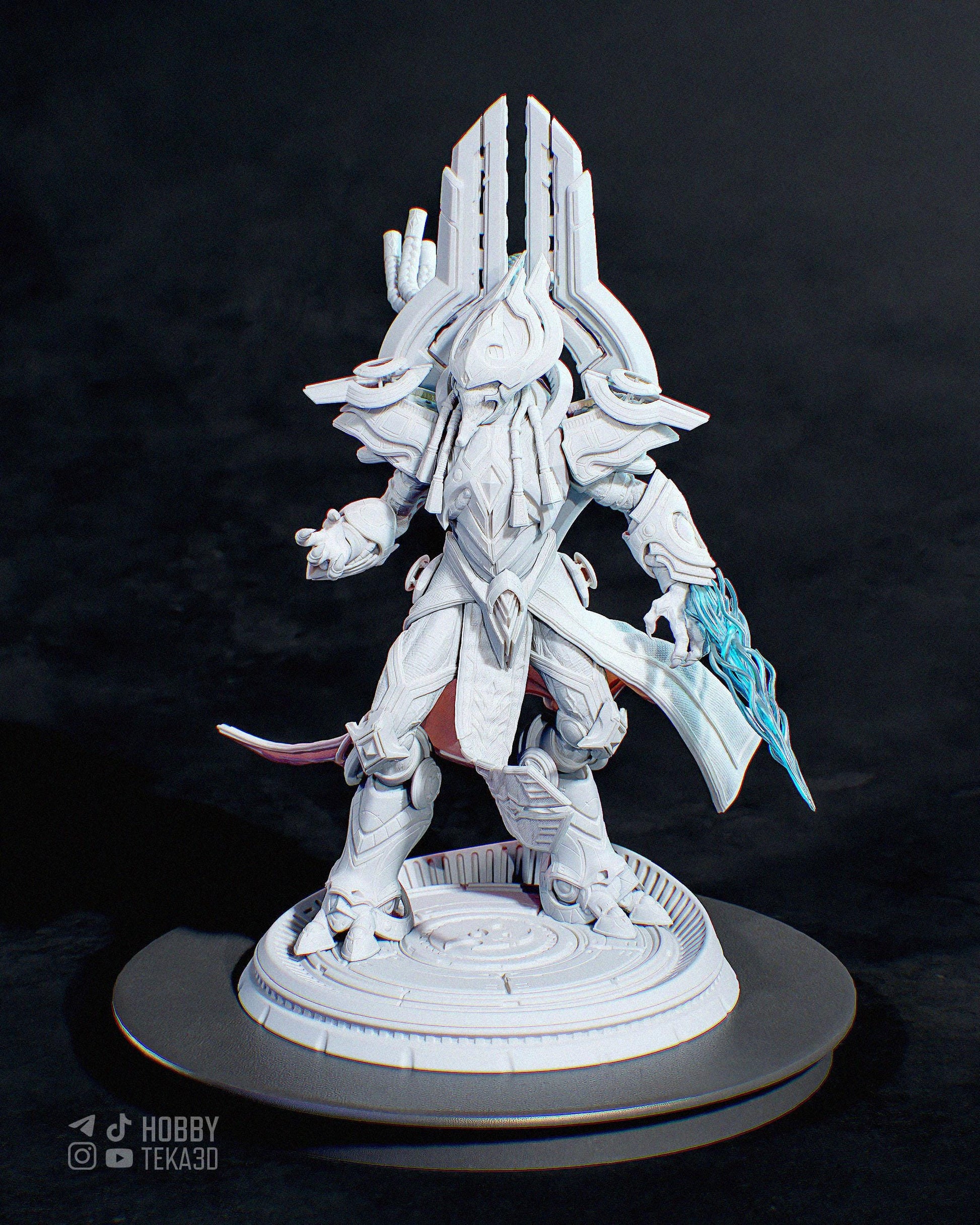 Gaming Action Figurine – Handpainted Resin Figure or DIY Model Kit, inspired by StarCraft Artanis