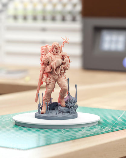 3D Printed Resin Figurine – Perfect Gift for Nerds & Gaming Fans